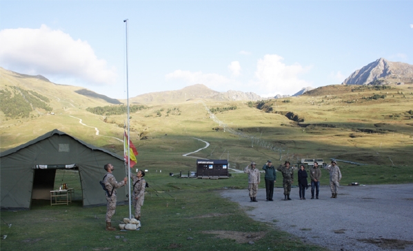 Arriado de la Bandera en el Pirineo leridano