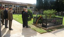 Homenaje en el cementerio "El Grao", en Valencia