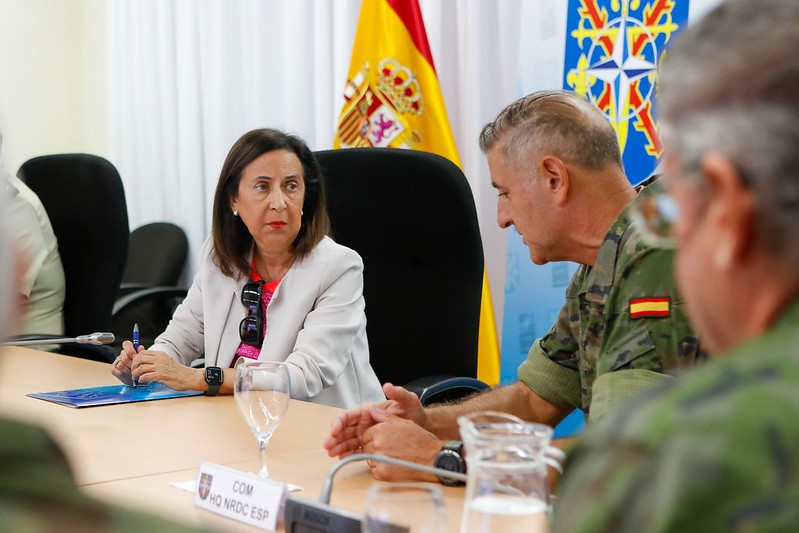 La Ministra de Defensa visita el Cuartel General de Despliegue Rápido de la OTAN