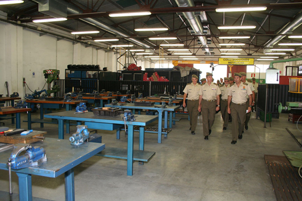 Un momento de la visita a los talleres