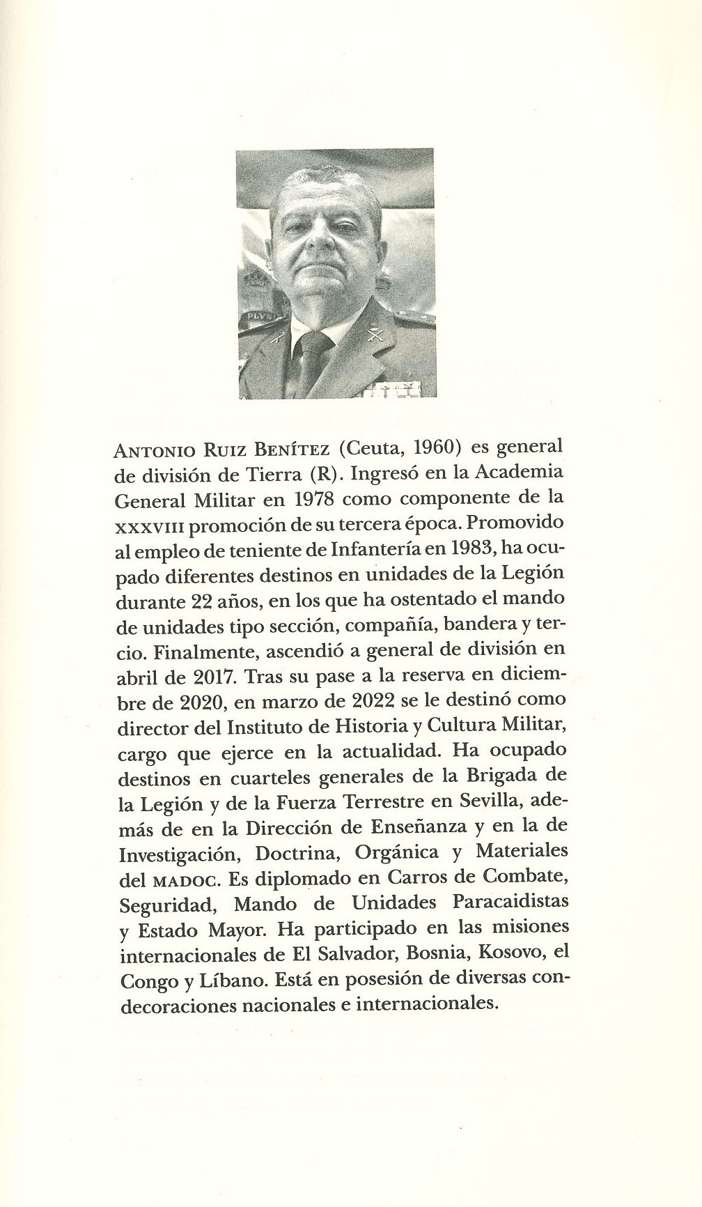 CV del general de división de Tierra (R) Antonio Ruiz Benítez