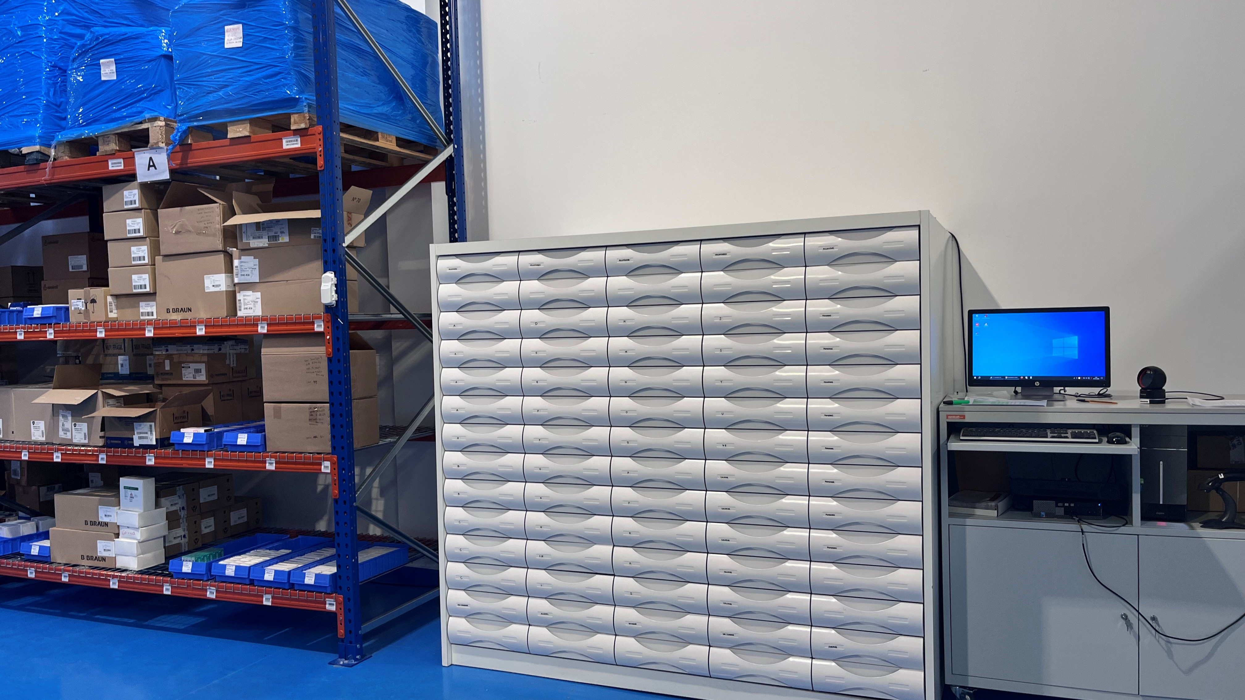 Almacén de medicamentos y vacunas