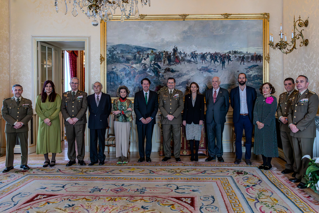 Fotografía de asistentes a la presentación
