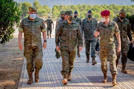 Visita oficial al Cuartel General de Despliegue Rápido de la OTAN (HQ NRDC- ESP) y al Regimiento de Operaciones de Información en Valencia