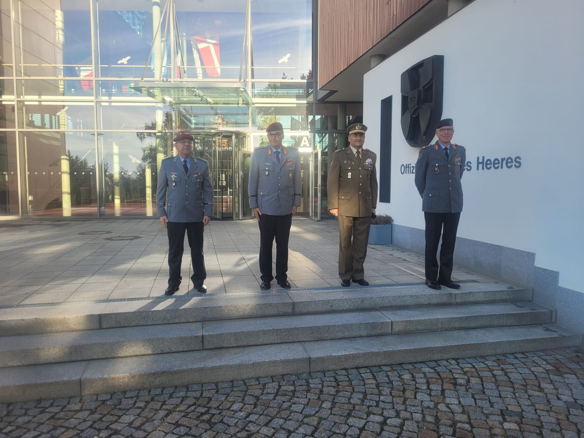 El JEME General Amador Enseñat ha sido recibido oficialmente en Berlín