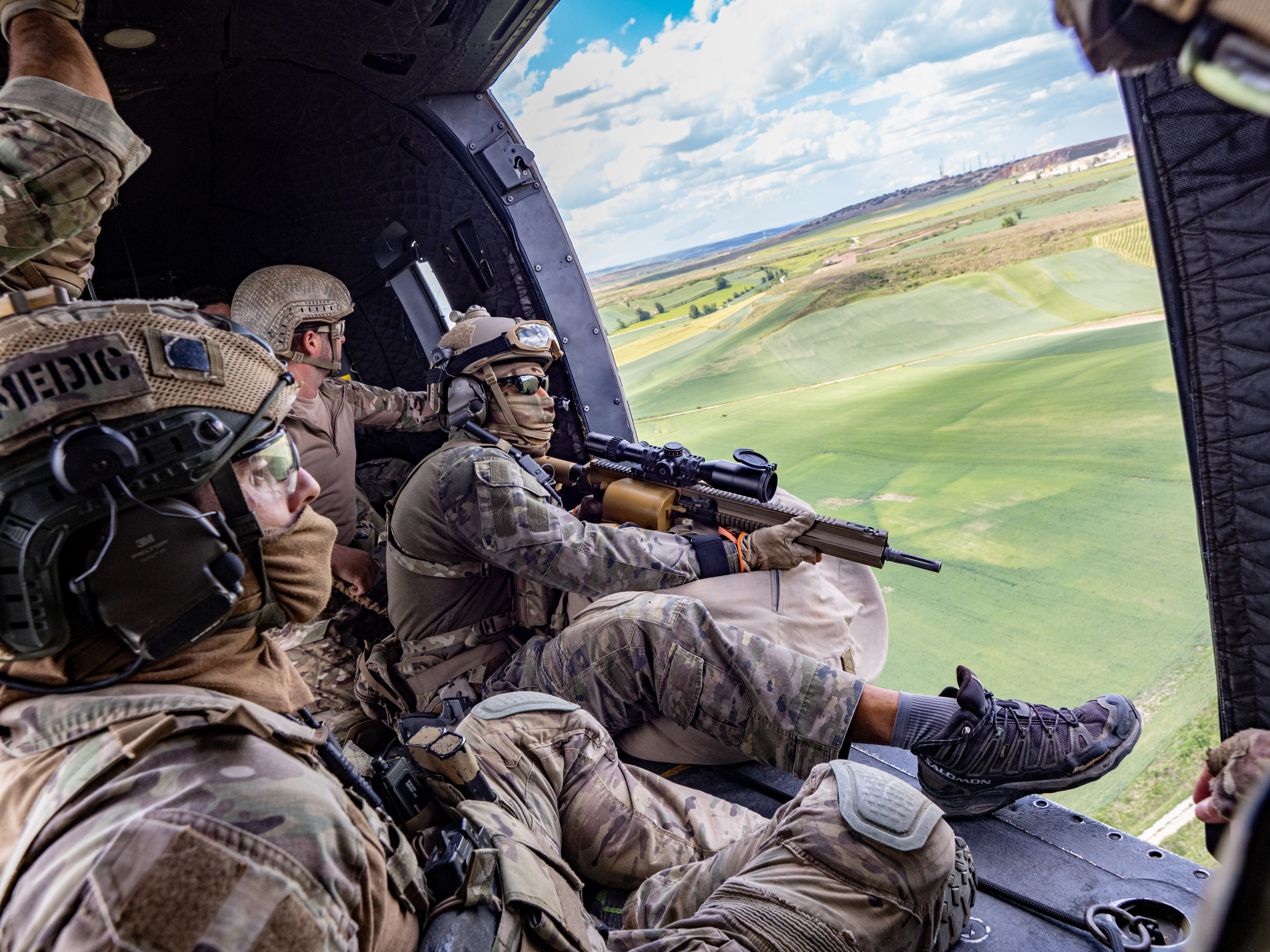 Equipo Operativo en Helicóptero