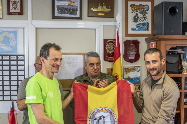 XXXII CAET foto de la visita Ministro CIU y JEME