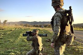 Ejercicio de tiro de misil SPIKE