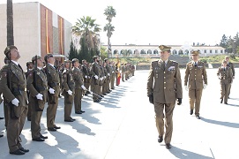 La Autoridad pasando revista a la Fuerza