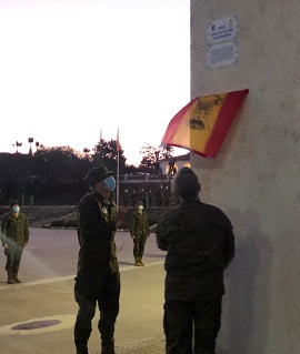 Descubriendo la placa.