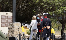 Ofrenda corona laurel