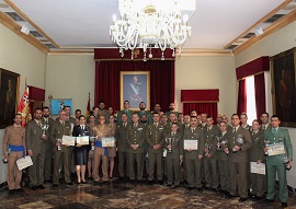 Foto grupal de los premiados.