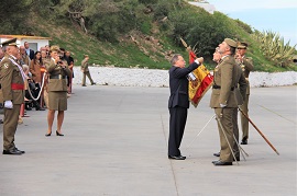 Imposición de corbata.