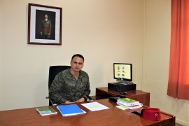 Realizando sus funciones en la Asesoría Jurídica.