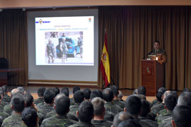 Durante la conferencia.