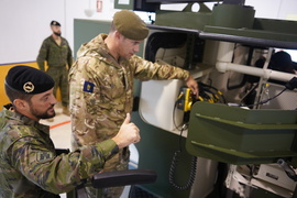 Viendo los simuladores