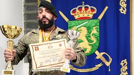 Sdo Carrasco con el título de parejas