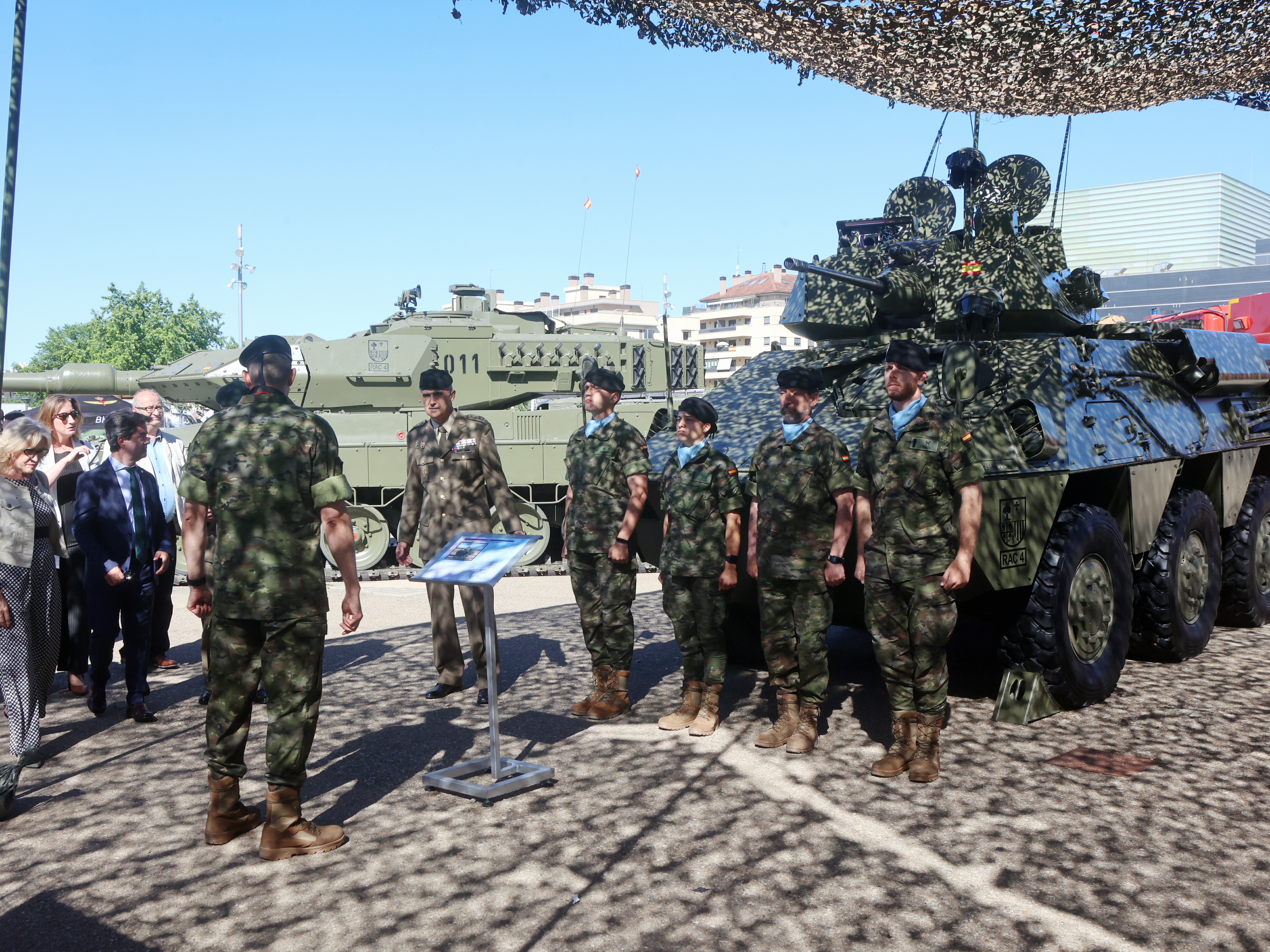Exposición estática en palacio de Congresos de Huesca 11