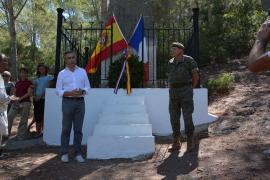Homenaje a los franceses