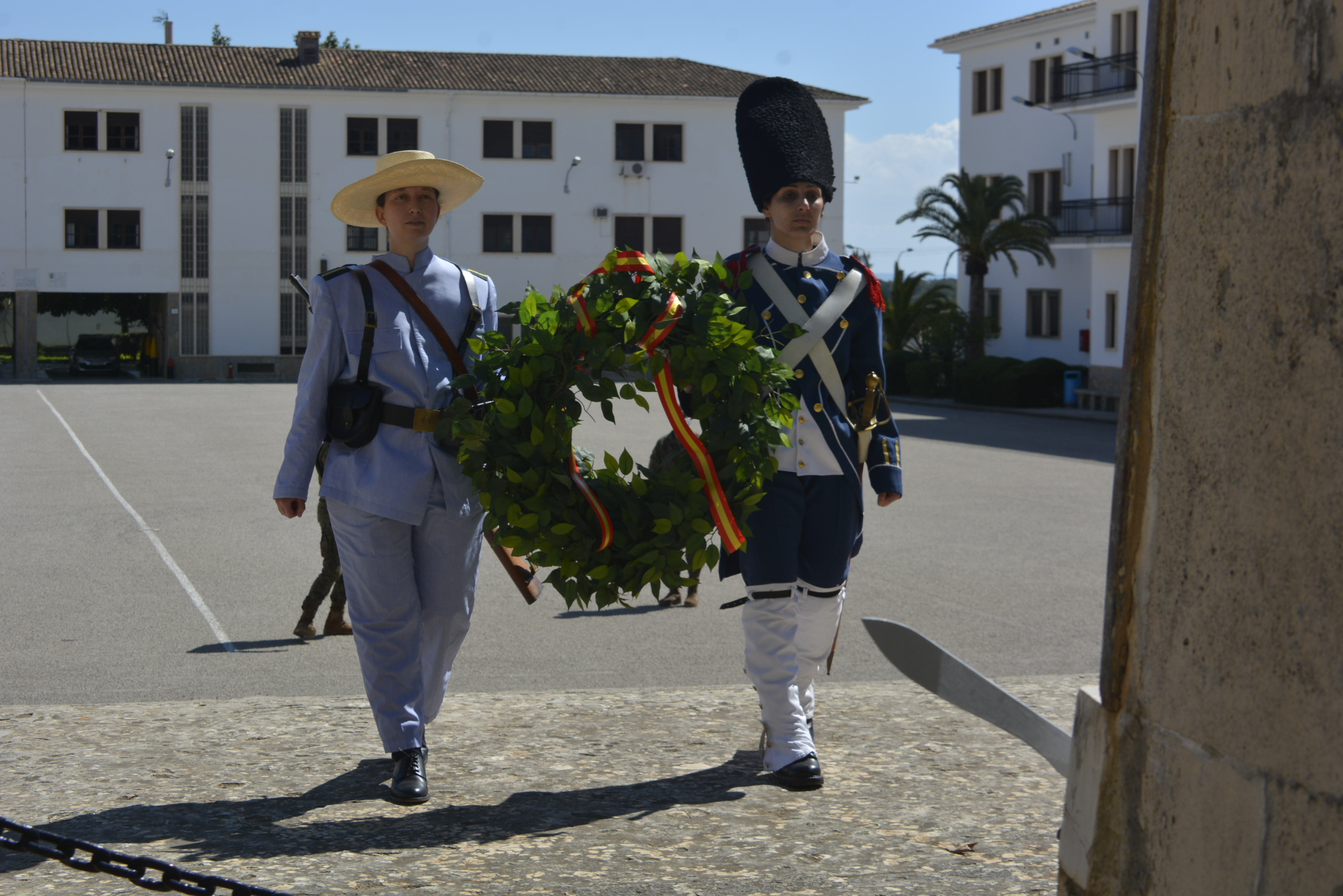 ENSAYO ACTO DE LOS CAÍDOS CON UNIFORMES DE ÉPOCA