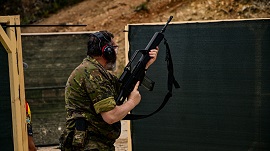 Ejercicio de tiro con fusil.