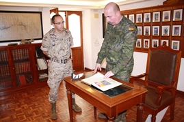 Firma Libro de Honor de GEMAAA