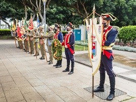 Pendón y banderines