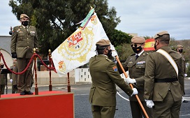 Entrega del guión del regimiento