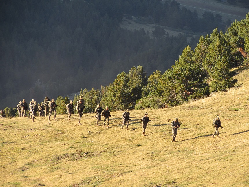 Instrucción alumnos en los pirineos