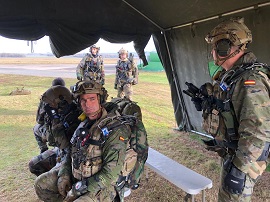Un momento de la instrucción con los equipos franceses