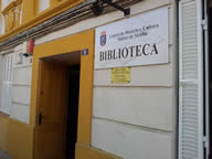 Entrada a la Biblioteca