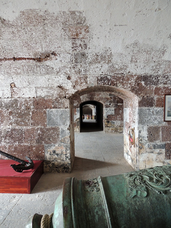 Cuartel Almeyda (interior)