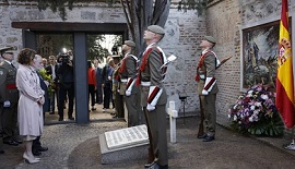 Homenaje en Cementerio de La Florida
