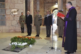 Homenaje a los que dieron su vida por España