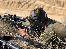 Tirador de fusil de precisión del RICZM 66.