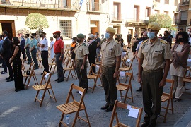 Asistentes al homenaje a las victimas de la covid-19