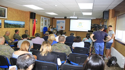 Presentación de la operación a los medios de comunicación.
