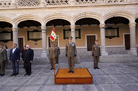 Coronel Miró presidiendo el acto