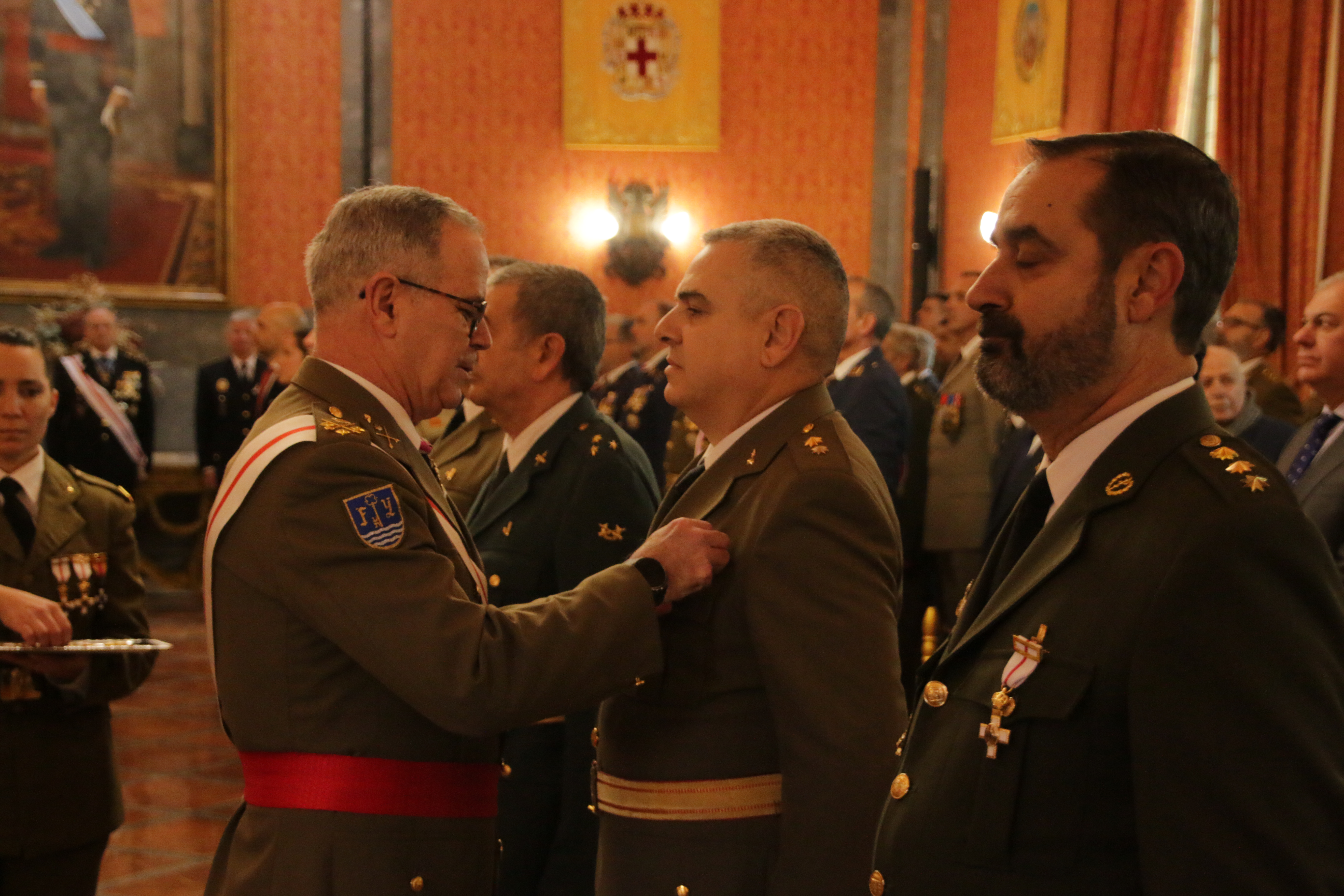 Imposición de recompensas.