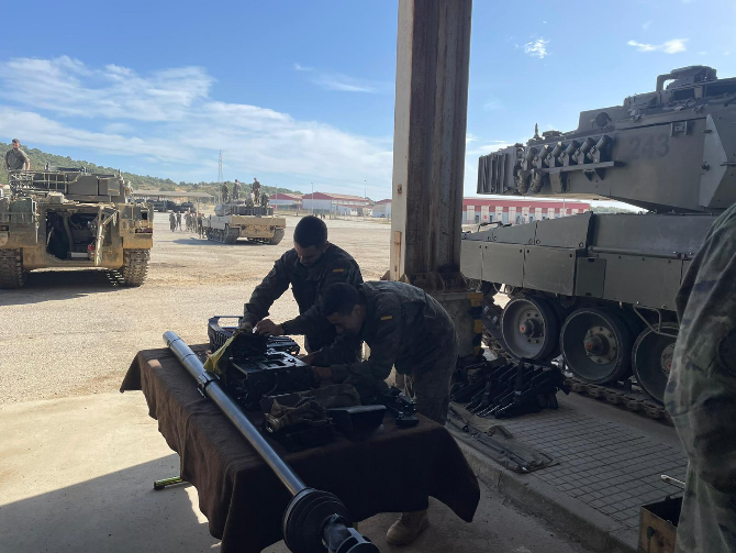 Mantenimiento de armamento