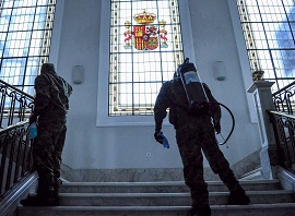 Desinfección de zonas comunes (FOTO: OFCOM)