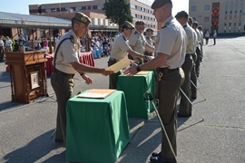 Entrega nombramientos Sargentos alumnos en Calatayud
