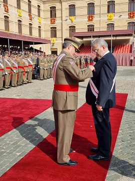 Imposición de la Gran Cruz al Mérito Militar con Distintivo Blanco