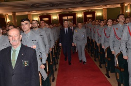 Entrando en el Salón de Actos de la AGM