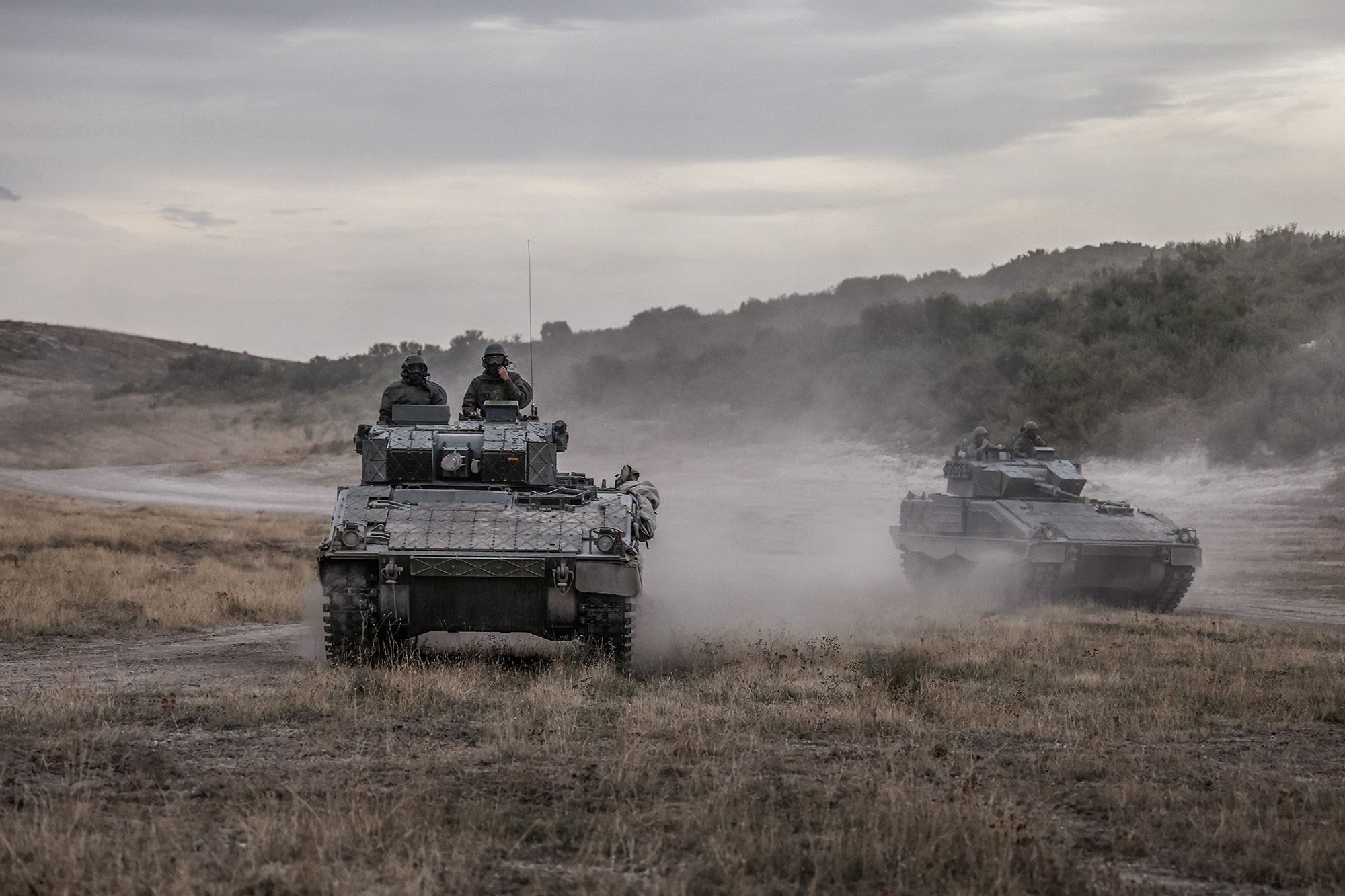 Desembarque de pizarros y asalto de infantería 1