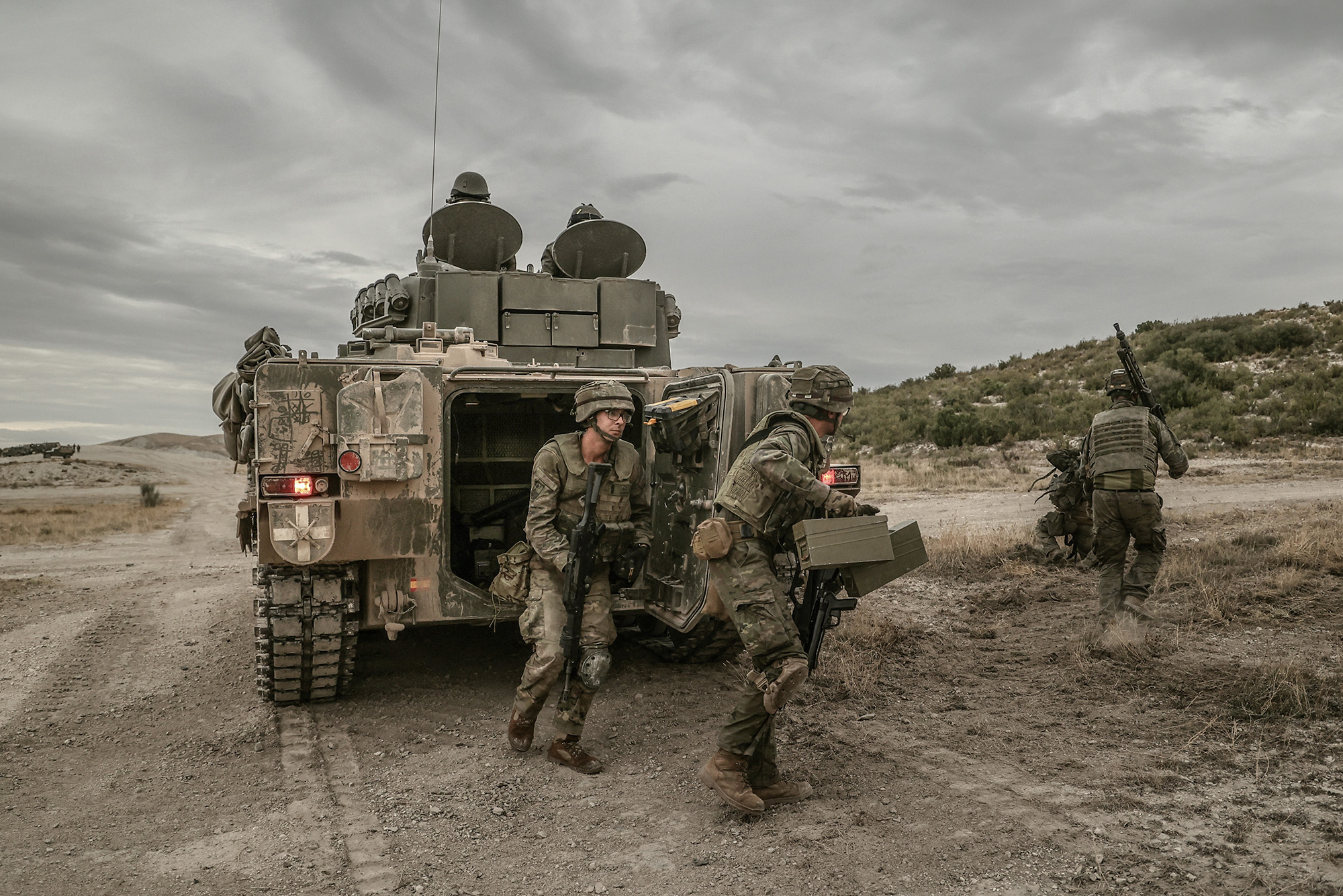 Desembarque de pizarros y asalto de infantería 2