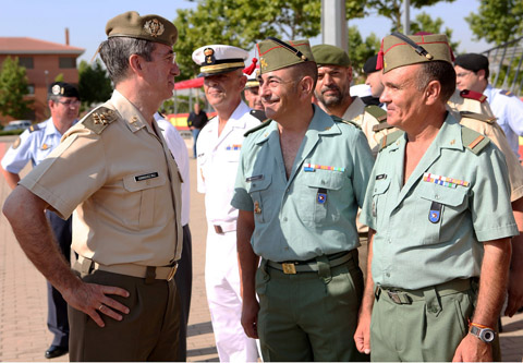 El Ejército celebra los 75 años del empleo de cabo 1º en la Brigada Paracaidista