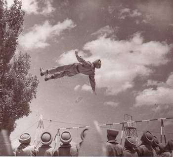 Fotografías históricas de la Brigada Paracaidista