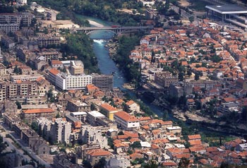 Conmemoración del final de la misión en Bosnia i Herzegovina (1993 - 1996 - 1998)
