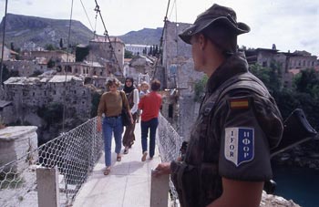 Conmemoración del final de la misión en Bosnia i Herzegovina (1993 - 1996 - 1998)